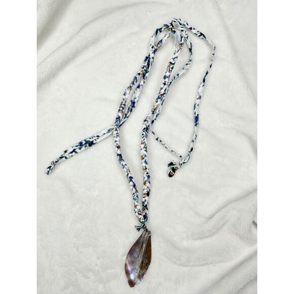 NEW Free People Ariana Ost The Era Strand Necklace Shell Pendant Bohemian Beach - Picture 5 of 6